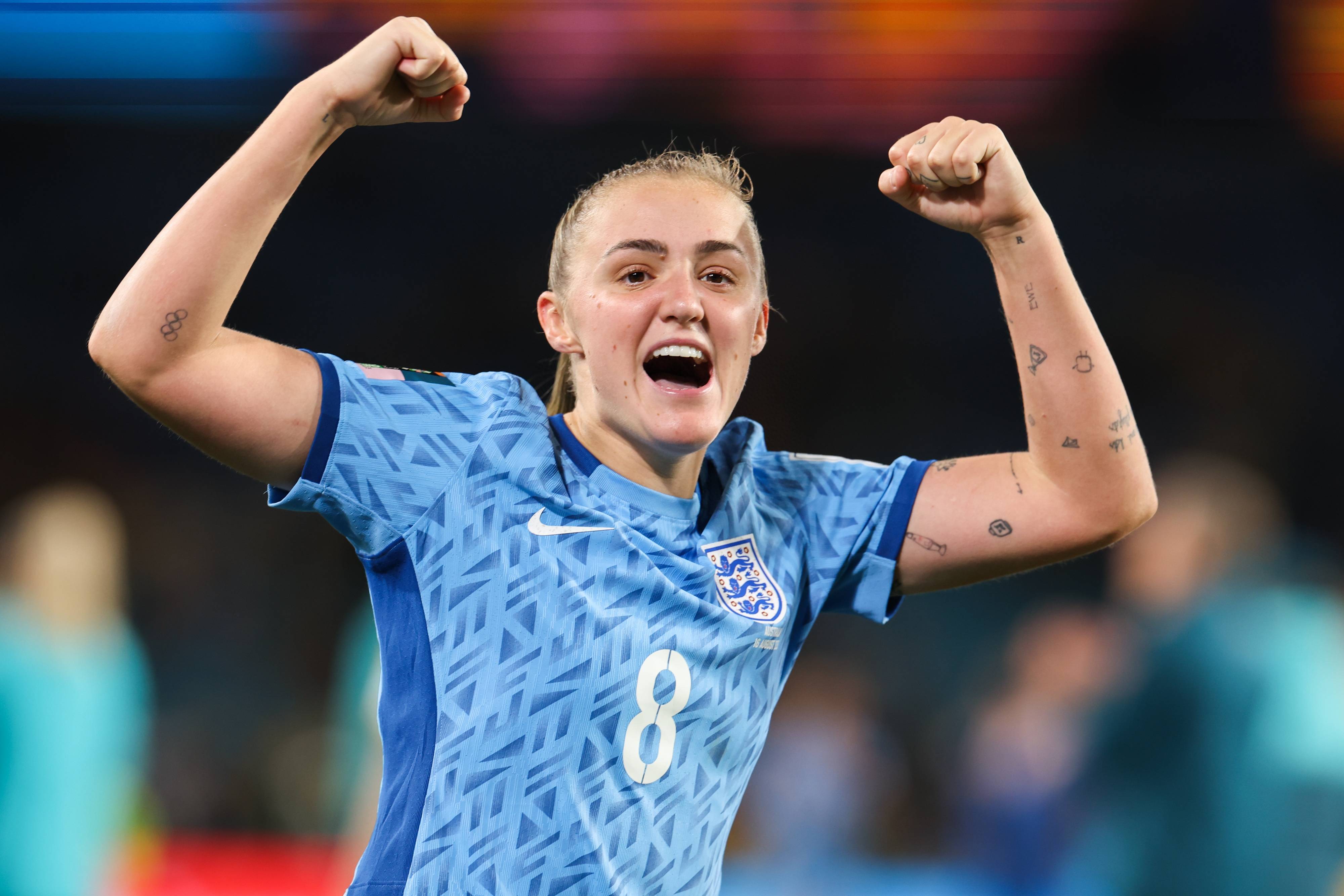 英格兰女足球员练习互相竞争提高战术水平的简单介绍