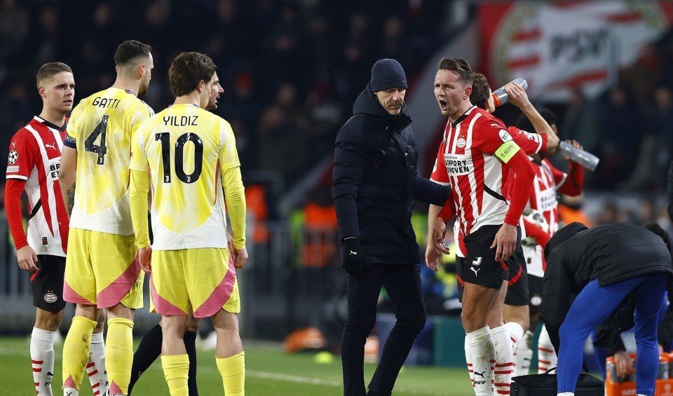 欧预赛场上好戏连连，球员表现轮番上演的简单介绍