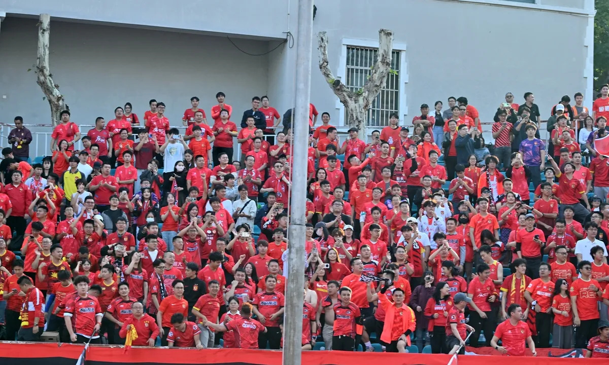 aoa体育体育网页版-在广州队赛场上演亚冠，团战，引发观众齐声高喊的简单介绍