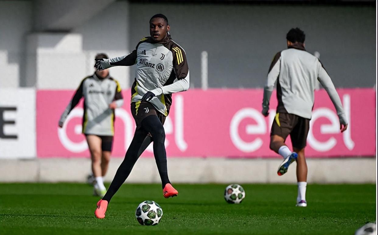 包含尤文图斯队实力不容小觑向前进发的词条