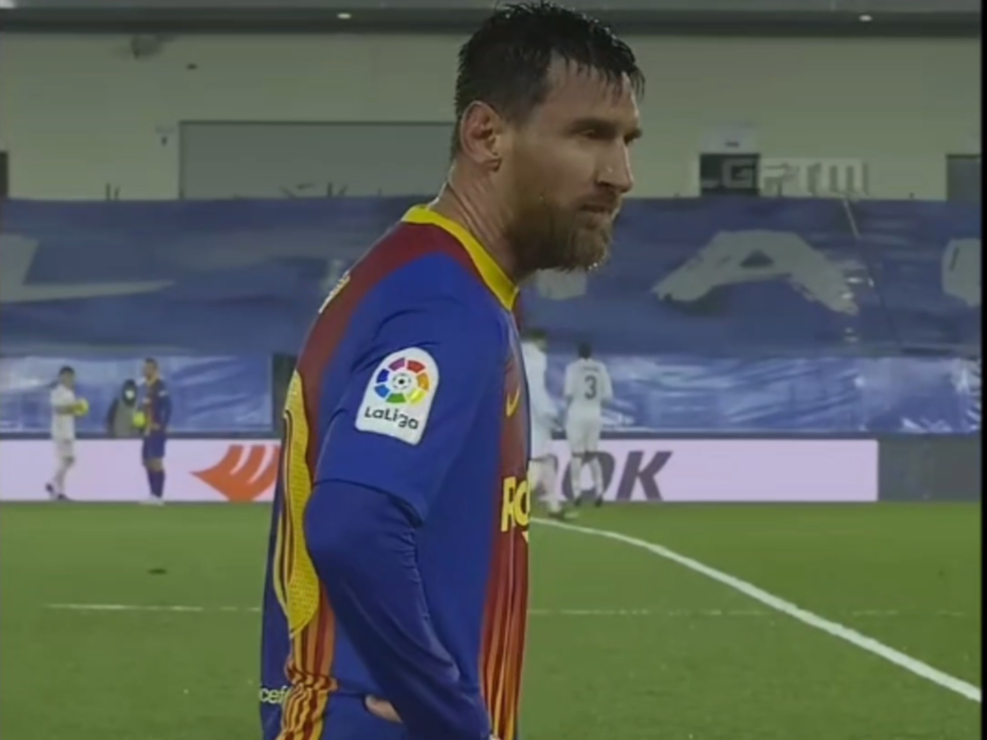 巴塞罗那憾负皇马，遭遇赛季首败