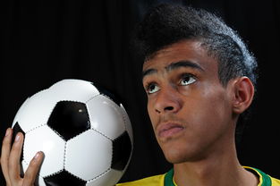 aoa体育体育官网入口-塔斯马尼亚联球迷现场助威，球队斗志昂扬