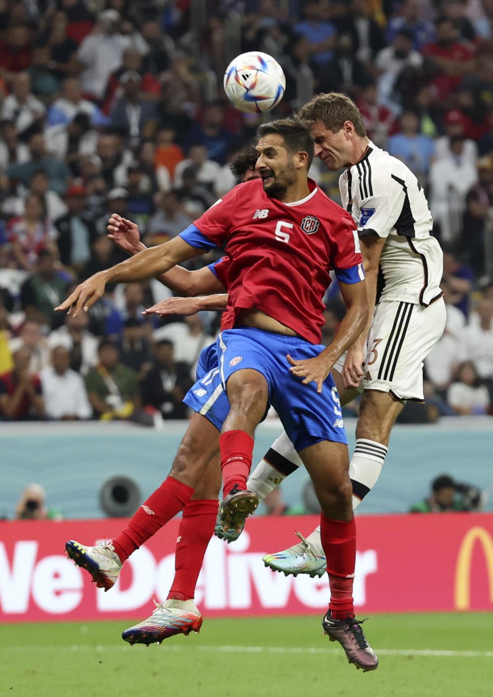 包含哥斯达黎加球员在欧洲赛场上抢尽风头的词条