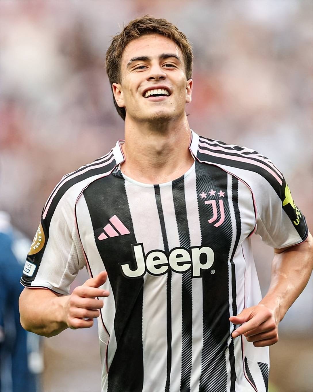 aoa体育体育登录-尤文图斯签下重量级球星，球队实力大增