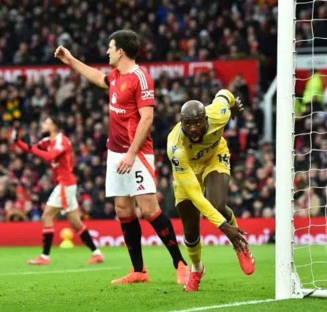 关于曼联惨败水晶宫，英格兰联赛的战绩出现波折的信息