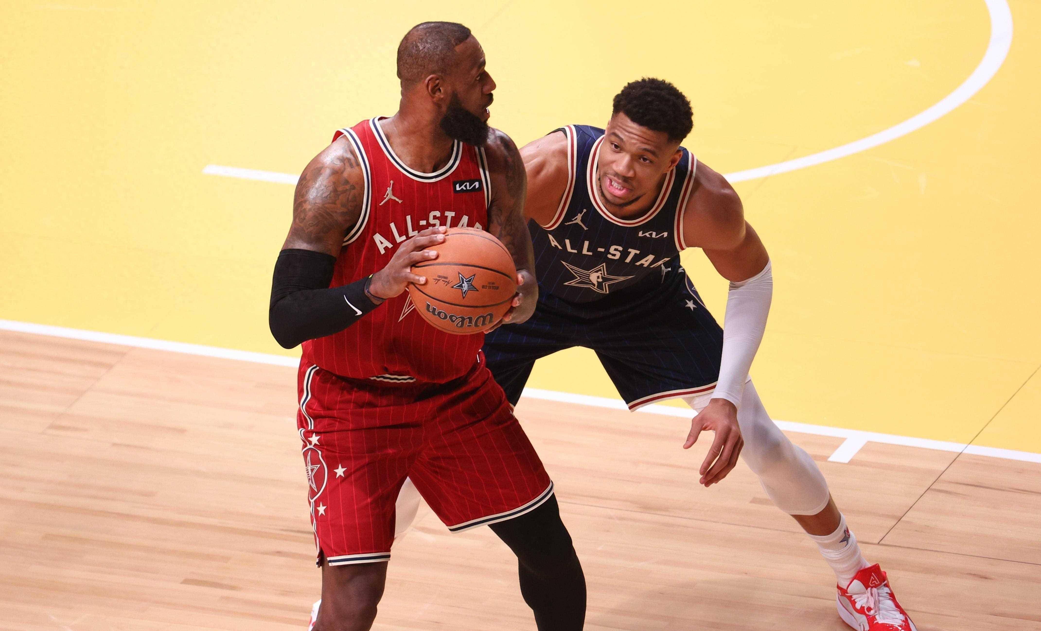 篮球明星纷纷登场赛场精彩绝伦