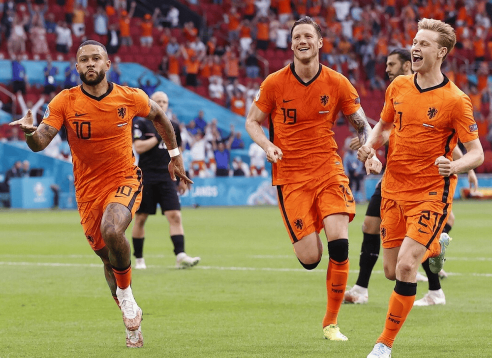 aoa体育体育官方入口-欧洲赛场各大豪强烽火连天，谁能胜出成为热议话题