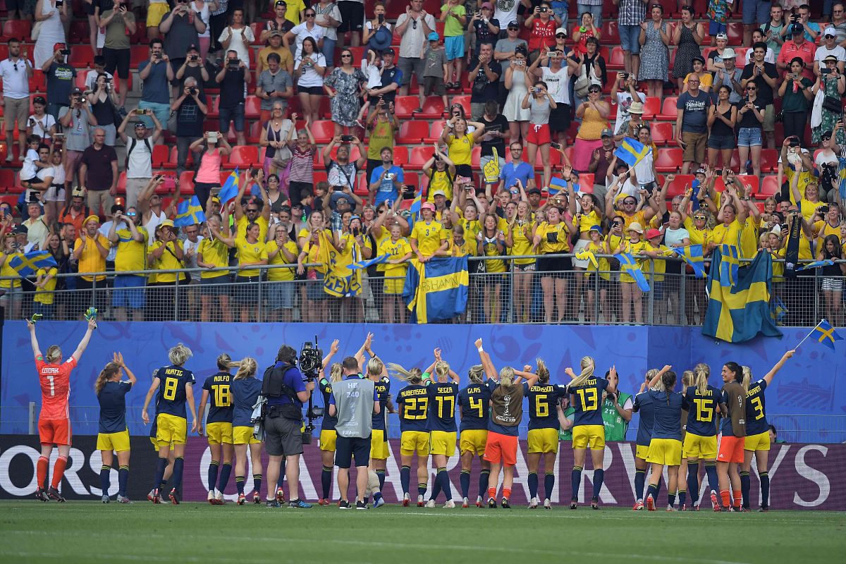 豪强同台竞技，亚冠赛场激战正酣的简单介绍