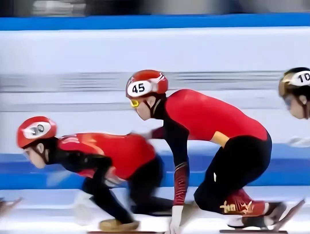 aoa体育体育平台-包含短道速滑比赛中出现激烈角逐，中国队表现抢眼的词条