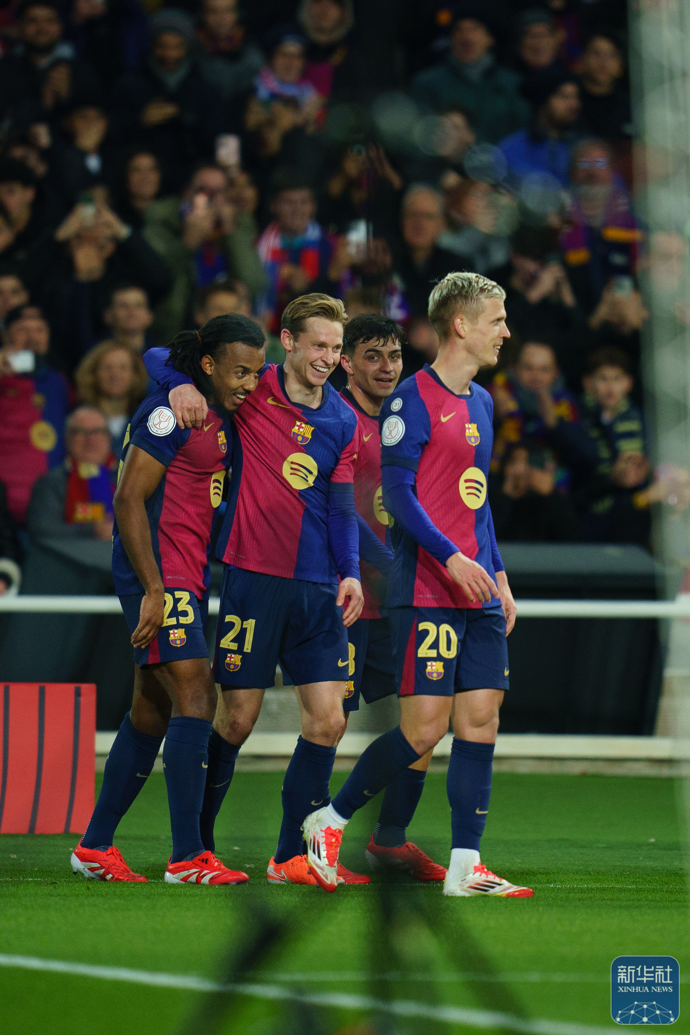 aoa体育体育官方登录入口-西班牙队陷入困境，面临挑战