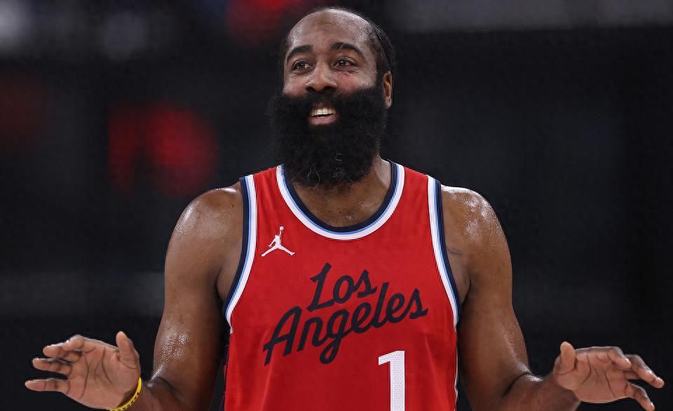 勇士客场击败公牛，哈登全面发威